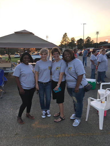 American Restaurant «Cracker Barrel Old Country Store», reviews and photos, 104 Travel Center Blvd, Dublin, GA 31021, USA