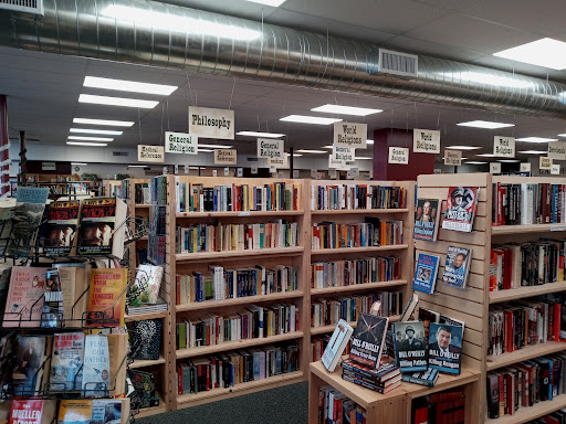Used Book Store «Book-A-Holic Inc», reviews and photos, 924 S Oliver St, Wichita, KS 67218, USA