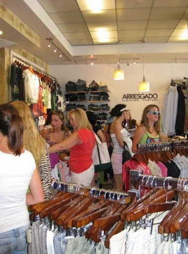 Clothing Store «Arriesgado Clothing Company Vail», reviews and photos, 675 Lionshead Pl #114, Vail, CO 81657, USA