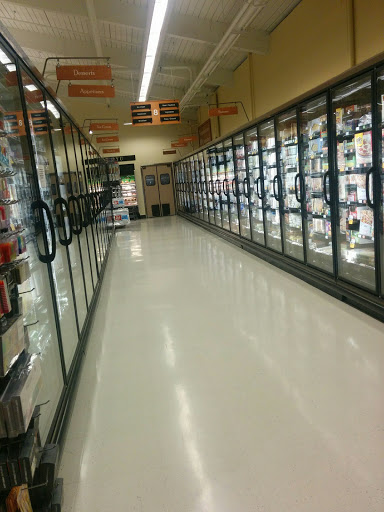 Gourmet Grocery Store «Metropolitan Market Magnolia», reviews and photos, 3830 34th Ave W, Seattle, WA 98199, USA