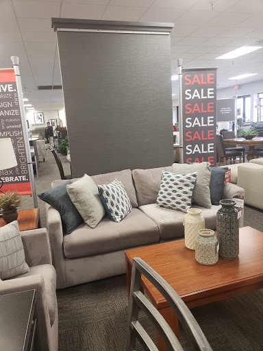 Used Furniture Store «CORT Clearance Center», reviews and photos, 8155 Kempwood Dr, Houston, TX 77055, USA