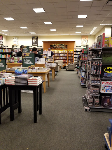 Book Store «Barnes & Noble», reviews and photos, 2000 E Rio Salado Pkwy #1032, Tempe, AZ 85281, USA
