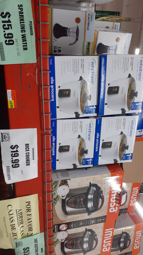 Supermarket «Rey Chavez Distributors Corporation», reviews and photos, 780 W 17th St, Hialeah, FL 33010, USA