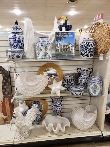 Department Store «HomeGoods», reviews and photos, 1109 Brook Forest Ave, Shorewood, IL 60431, USA