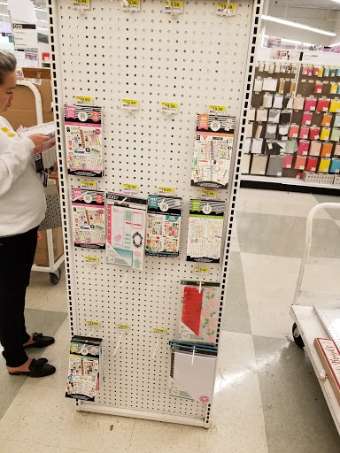 Fabric Store «Jo-Ann Fabrics and Crafts», reviews and photos, 1000 S Central Ave, Glendale, CA 91204, USA