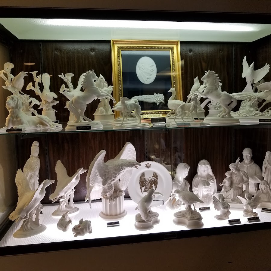 Delchamps Gallery of Boehm Porcelain