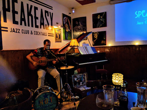 Speakeasy Jazz Club & Cocktails