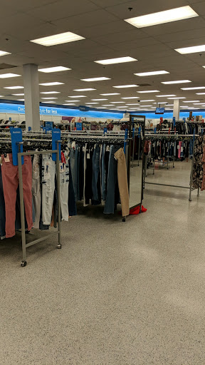 Clothing Store «Ross Dress for Less», reviews and photos, 6190 20th St, Vero Beach, FL 32966, USA