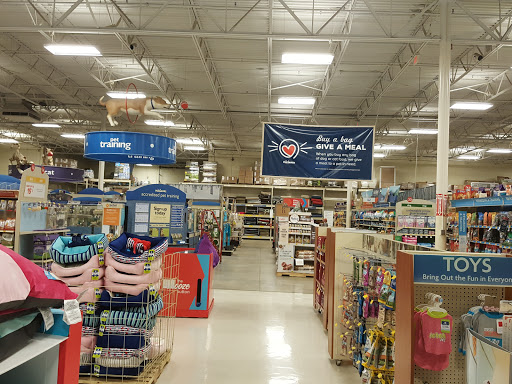 Pet Supply Store «PetSmart», reviews and photos, 4550 W Lake Mary Blvd, Lake Mary, FL 32746, USA