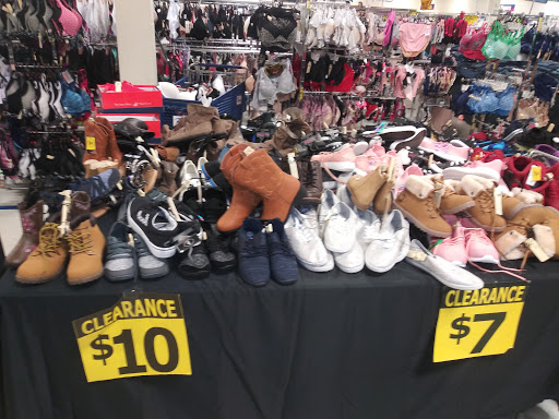 Discount Store «Roses», reviews and photos, 501 Adams Ave, Philadelphia, PA 19120, USA