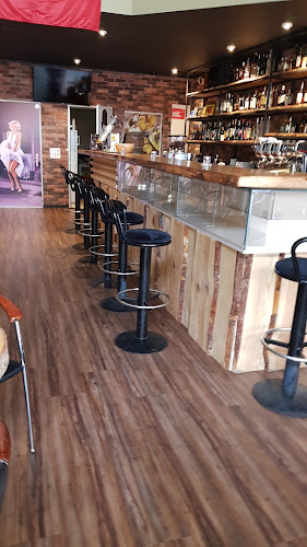 OX Lounge Café Bar - Bar