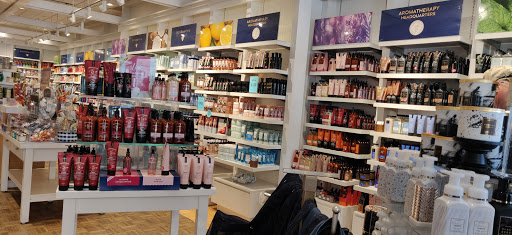 Beauty Supply Store «Bath & Body Works», reviews and photos, 706 Greensburg Commons Shopping Center, Greensburg, IN 47240, USA
