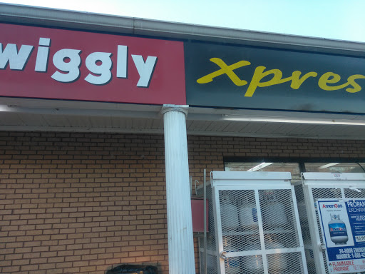 Grocery Store «Piggly Wiggly», reviews and photos, 2988 Gillsville Hwy, Gainesville, GA 30507, USA