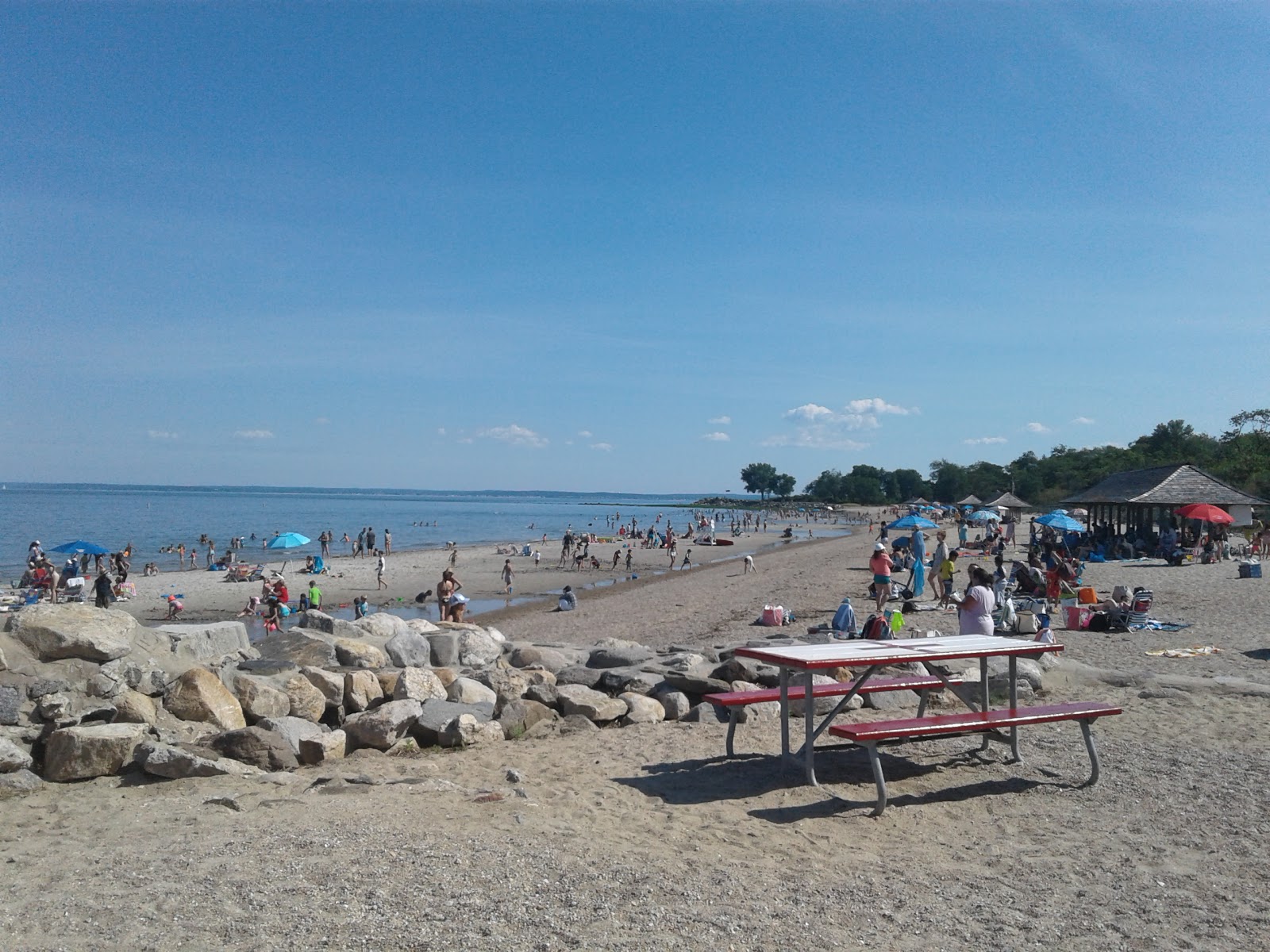 Foto de Greenwich Point Beach com muito limpo nível de limpeza