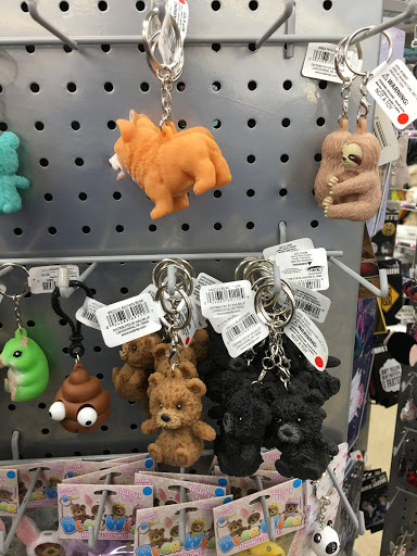 Variety Store «Five Below», reviews and photos, 1554 Butterfield Rd, Downers Grove, IL 60515, USA