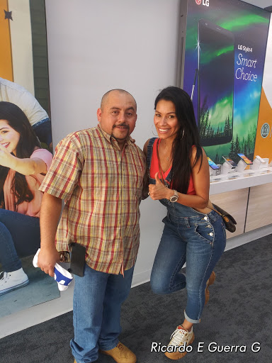 Shopping Mall «Woodforest Shopping Center», reviews and photos, 443 Uvalde Rd, Houston, TX 77015, USA