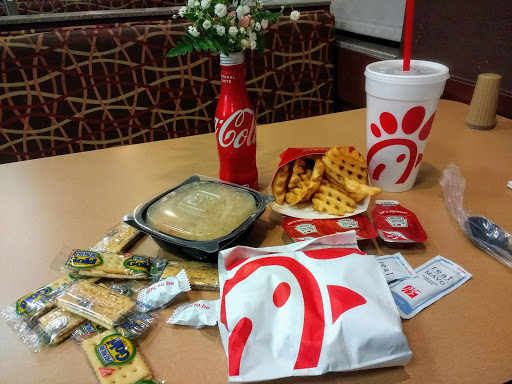 Fast Food Restaurant «Chick-fil-A», reviews and photos, 4965 Sugarloaf Pkwy, Lawrenceville, GA 30044, USA