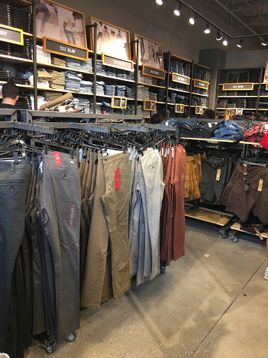 Levi's Outlet Store