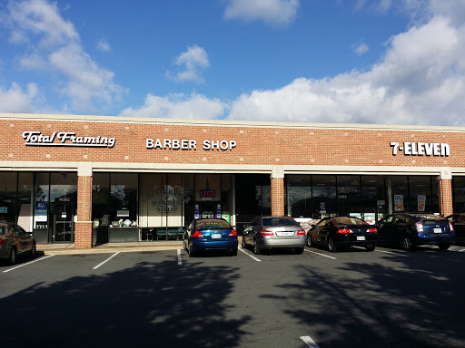 Barber Shop «Greenbriar Barber Shop», reviews and photos, 4090 Majestic Ln, Fairfax, VA 22033, USA