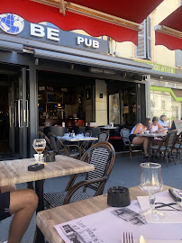 Atmosphère du Restaurant Brasserie Le Globe à Vesoul - n°1