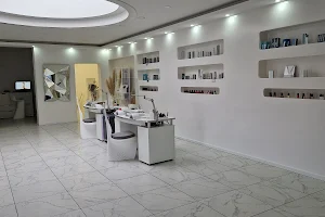 Peri Beauty Institut image