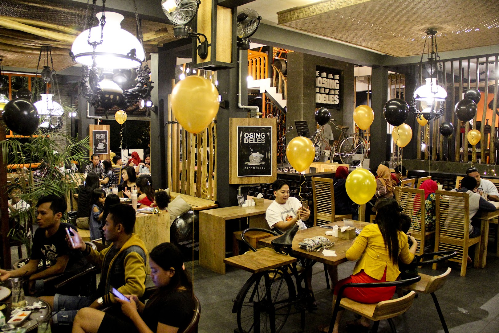 Osing Deles Cafe & Resto Photo
