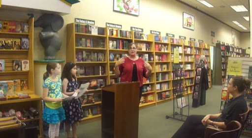 Book Store «Barnes & Noble», reviews and photos, 470 Universal Dr N, North Haven, CT 06473, USA