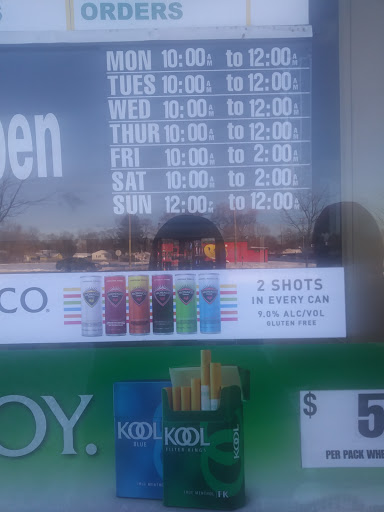 Liquor Store «Lunch & Liquors», reviews and photos, 1424 Ecorse Rd, Ypsilanti, MI 48198, USA