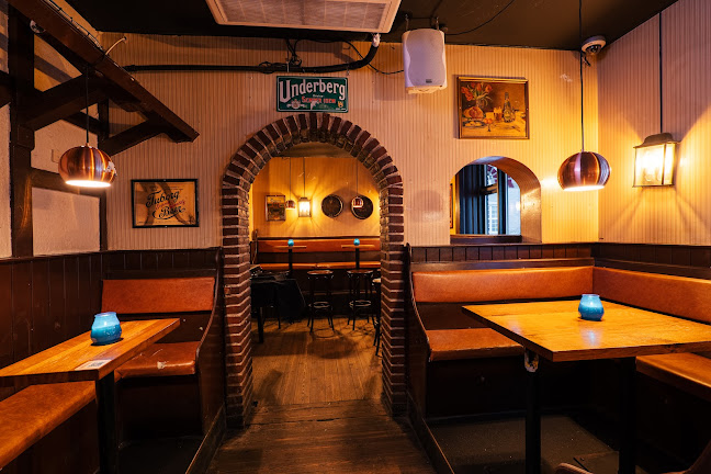 Kommentarer og anmeldelser af Farfars Bodega