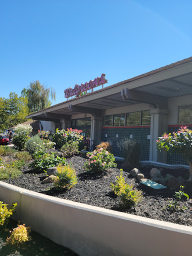 Walgreens, 611 San Ramon Valley Blvd, Danville, CA 94526, USA, 