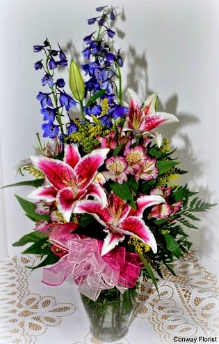 Florist «Conway Florist & Gifts Inc», reviews and photos, 725 4th Ave, Conway, AR 72032, USA