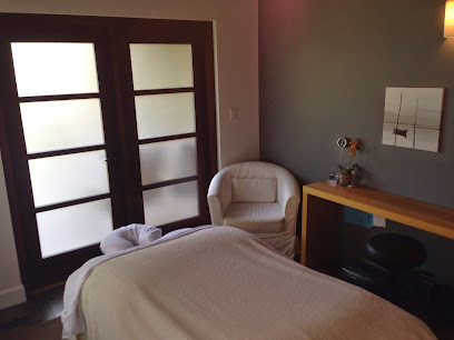 Lakeshore Massage Therapy - Amanda Schrik R.M.T.