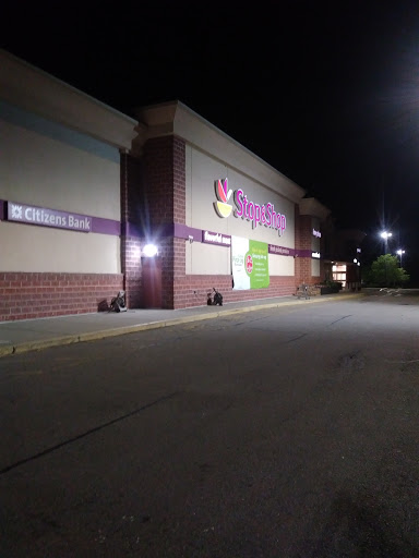 Supermarket «Super Stop & Shop - Whitman», reviews and photos, 475 Bedford St, Whitman, MA 02382, USA