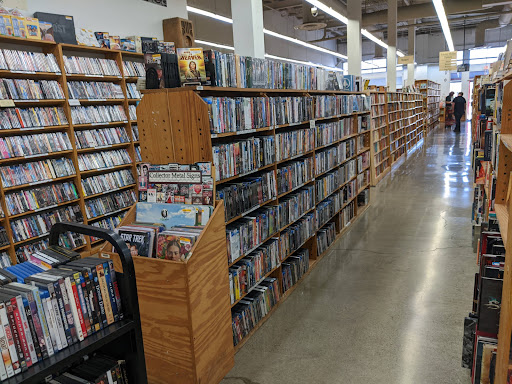 Book Store «Half Price Books», reviews and photos, 39152 Fremont Hub, Fremont, CA 94538, USA