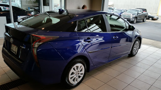Toyota Dealer «Toyota of La Crosse», reviews and photos, 800 3rd St S, La Crosse, WI 54601, USA