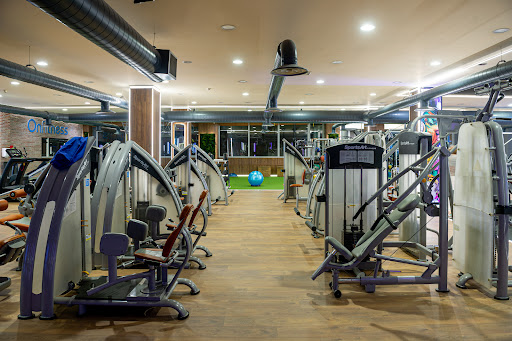 Onfitness - gimnasio en Pamplona en Cordovilla, Navarra