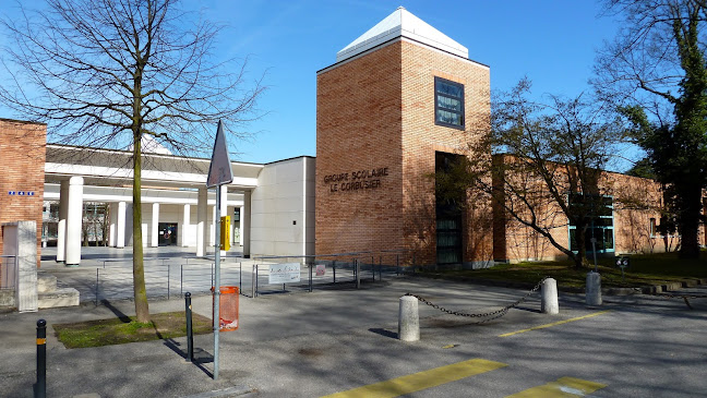 Rezensionen über École Le-Corbusier in Thônex - Schule
