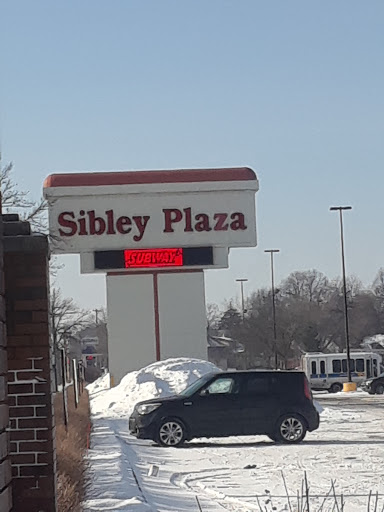 Shopping Mall «Sibley Plaza», reviews and photos, 2401 7th St W, St Paul, MN 55116, USA