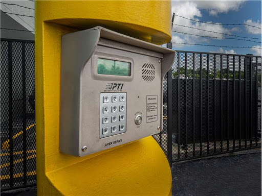 Self-Storage Facility «Extra Space Storage», reviews and photos, 27232 S Dixie Hwy, Naranja, FL 33032, USA