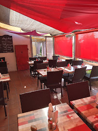 Atmosphère du La Garrigue Bar-Restaurant-Buffet Provencal à Bormes-les-Mimosas - n°1