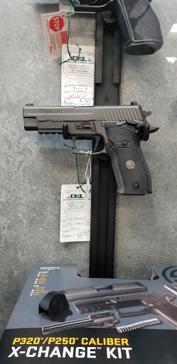 Gun Shop «D&L Shooting Supplies», reviews and photos, 3314 W Shore Rd, Warwick, RI 02886, USA