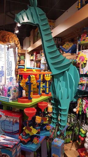 Toy Store «Creative Kidstuff Toy Store», reviews and photos, 148 E Broadway, Bloomington, MN 55425, USA