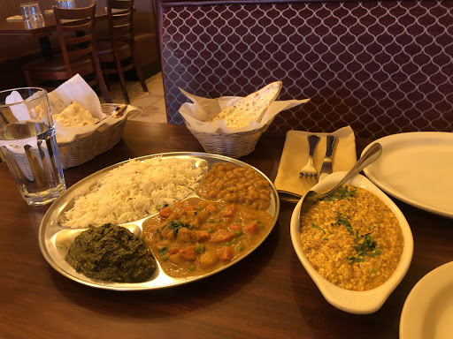 Crown of India Find Indian restaurant in Houston Near Location