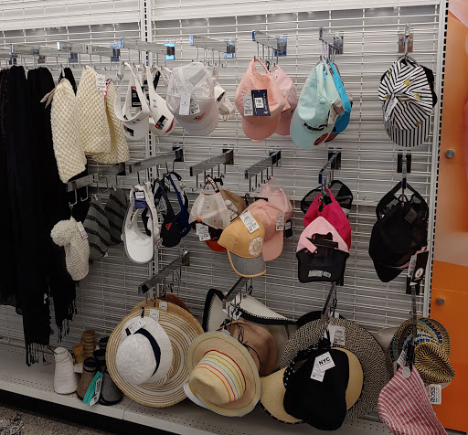 Clothing Store «Ross Dress for Less», reviews and photos, 2805 Plainfield Rd, Joliet, IL 60435, USA