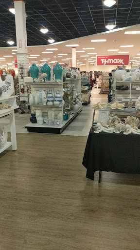 Department Store «T.J. Maxx & HomeGoods», reviews and photos, 6625 N Davis Hwy, Pensacola, FL 32504, USA