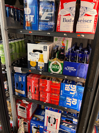 Liquor Store «Hollywood Liquor & Daqueries», reviews and photos, 4144 Hollywood Ave, Shreveport, LA 71109, USA