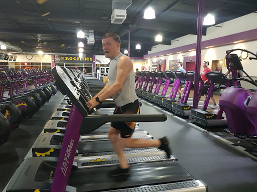 Gym «Planet Fitness - Modesto West, CA», reviews and photos, 2045 W Briggsmore Ave Suite B14, Modesto, CA 95350, USA