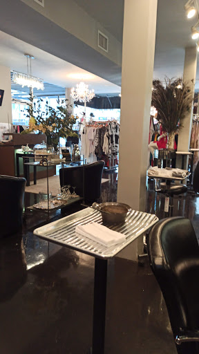 Beauty Salon «Ana Molinari Salon Spa Boutique», reviews and photos, 52 S Palm Ave, Sarasota, FL 34236, USA
