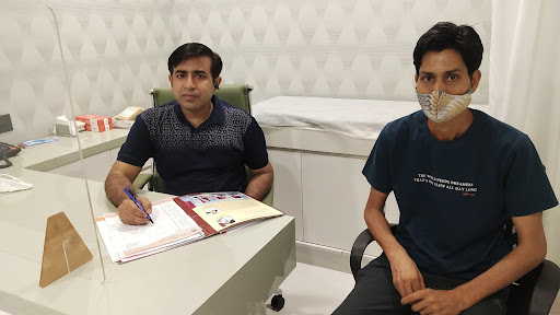 Dr Neeraj Bhateja (shalya gastro care) ,best gastrologist and laparoscopic surgeon, gall bladder ,hernia, piles in jaipur