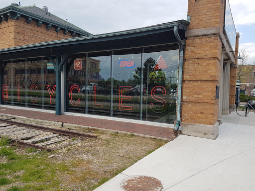 Bicycle Store «Motorless Motion Bicycles», reviews and photos, 640 W Washington Ave, Madison, WI 53703, USA